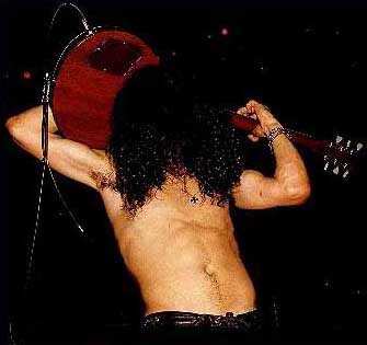 slash2.jpg (17439 bytes)